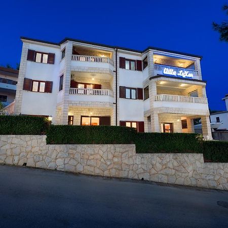 Apartments Villa Luxor Trogir Buitenkant foto