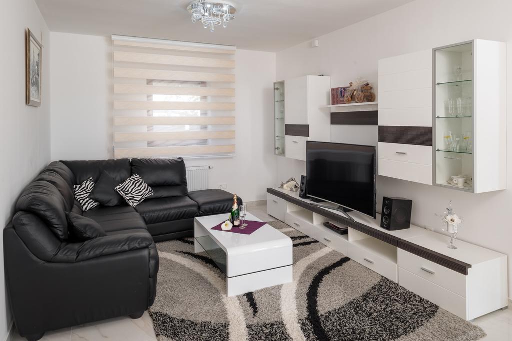 Apartments Villa Luxor Trogir Buitenkant foto