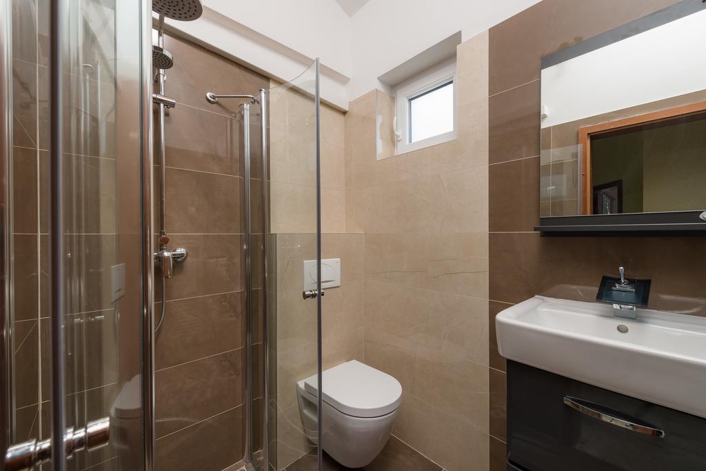 Apartments Villa Luxor Trogir Buitenkant foto