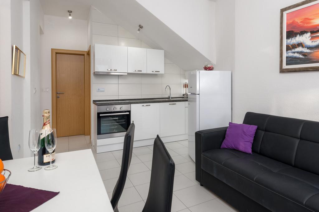 Apartments Villa Luxor Trogir Buitenkant foto
