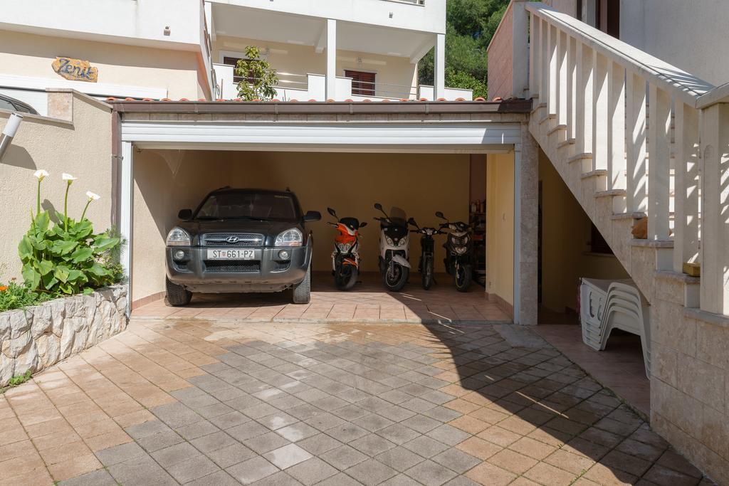 Apartments Villa Luxor Trogir Buitenkant foto