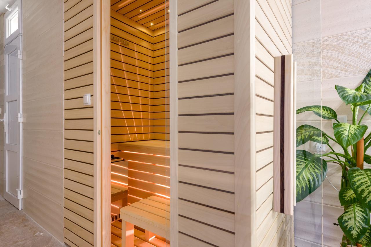 Apartments Villa Luxor Trogir Buitenkant foto