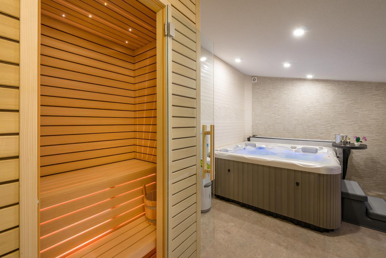 Apartments Villa Luxor Trogir Buitenkant foto